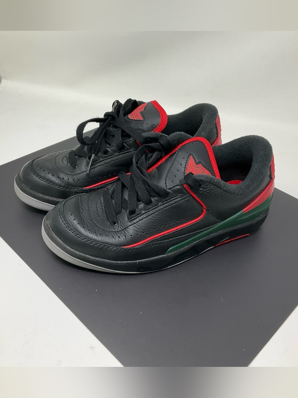 Jordan Big Kids Air Jordan 2 Retro Low Basketball Sneakers Size 4Y